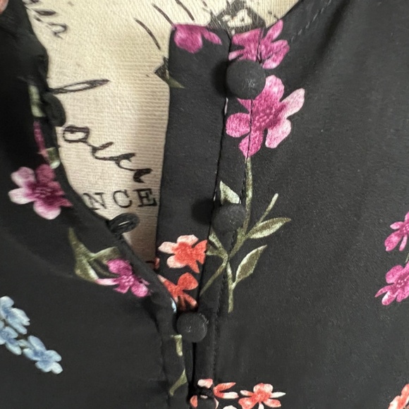 Blouse - Picture 2 of 6